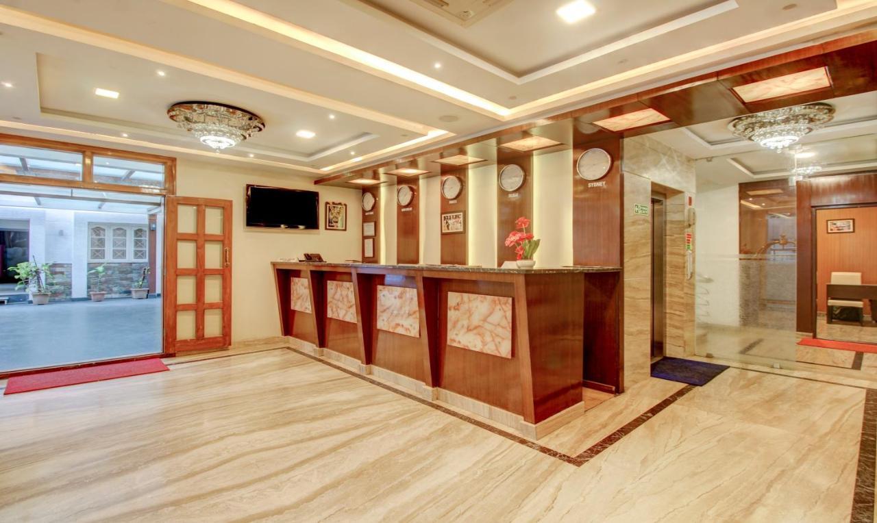 Treebo The Sai Leela Suites R T Nagar Bangalore Exterior foto