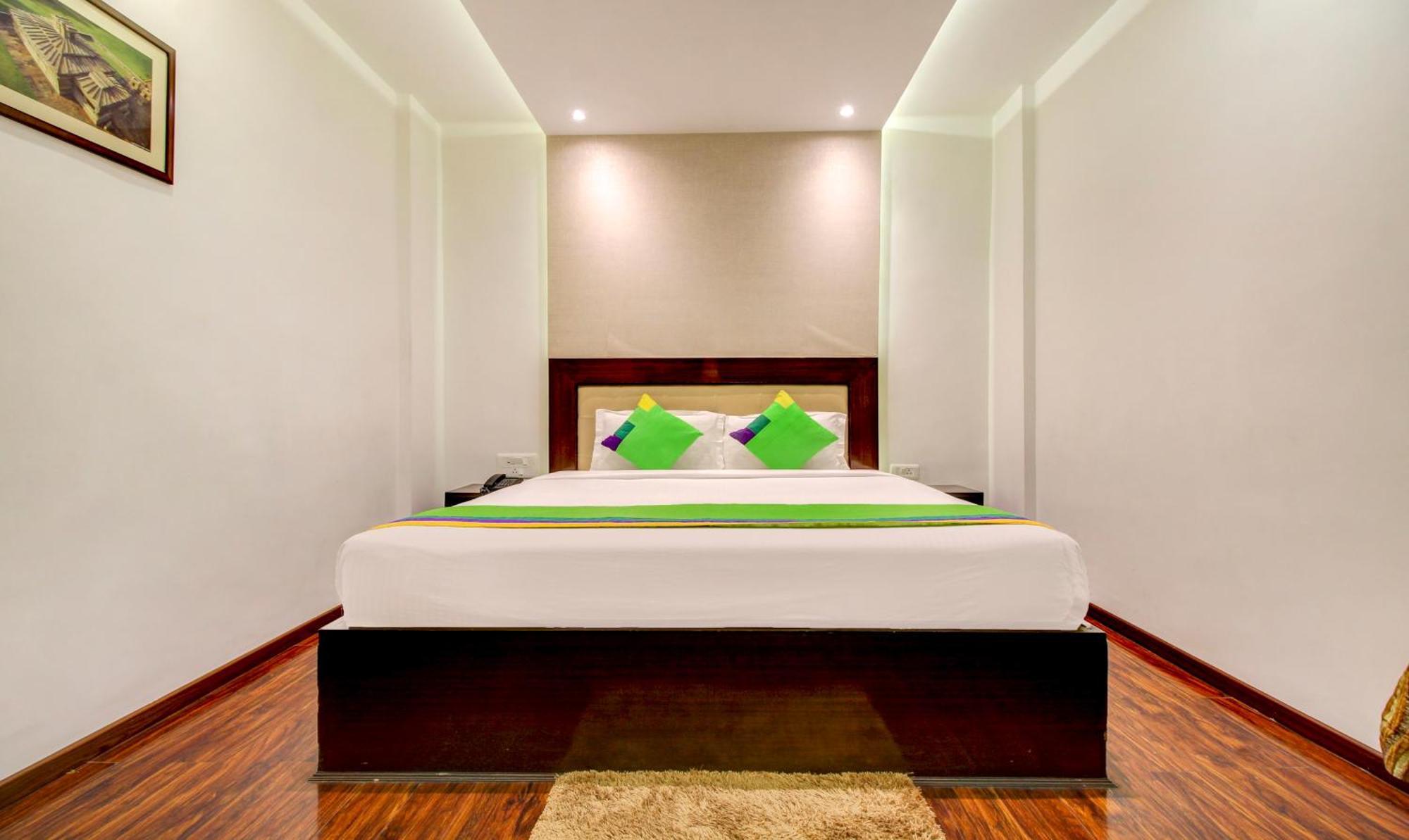 Treebo The Sai Leela Suites R T Nagar Bangalore Exterior foto