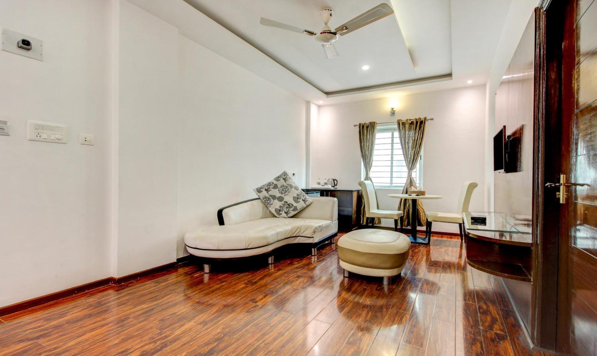 Treebo The Sai Leela Suites R T Nagar Bangalore Exterior foto